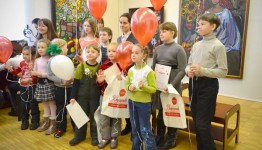 В Северодвинске наградили юных художников